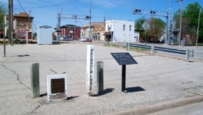 The Old Chisholm Trail Post and Marker image. Click for full size.