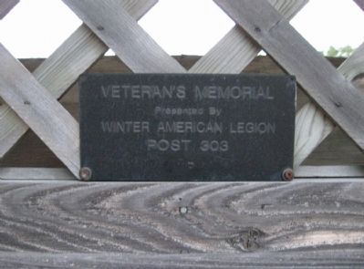 Winter Veterans Memorial Plaque image. Click for full size.