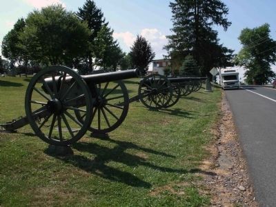 View of Taft's Brigade - US Brigade Tablet Southeast of the Monument & 20-Pounders. Click for full size. View of Taft's Brigade - US Brigade Tablet Southeast of the Monument & 20-Pounders image. Click for full size.