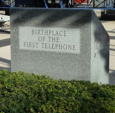 Back of Monument. Click for full size. Back of Monument image. Click for full size.
