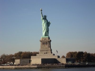 Statue of Liberty image. Click for full size.