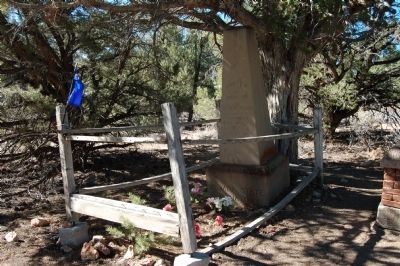 Aurora Cemetery image. Click for full size.