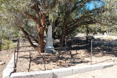 Aurora Cemetery image. Click for full size.
