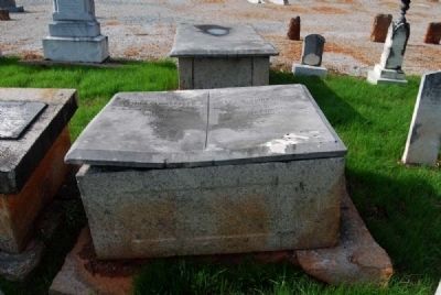 Elmina & Mary E Clinkscales Tombstone image. Click for full size.