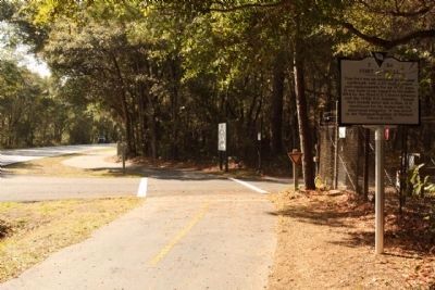 Fort Howell Marker, looking southward, Beach City Road and bike path. Click for full size. Fort Howell Marker, looking southward, Beach City Road and bike path image. Click for full size.