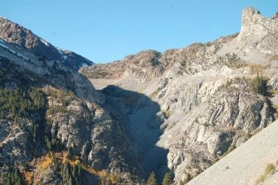Tioga Pass Road image. Click for full size.