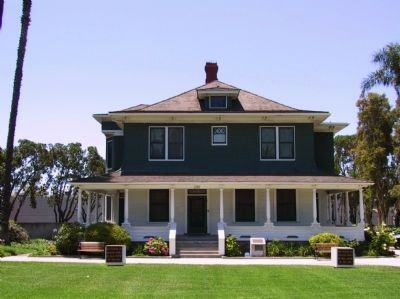 Bradford House and Marker. Click for full size. Bradford House and Marker image. Click for full size.