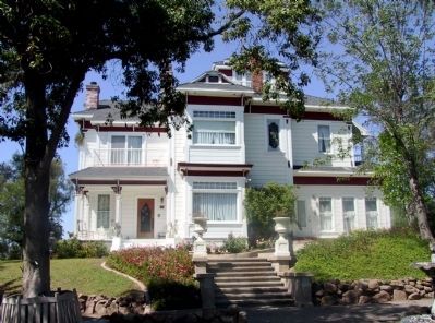 Buena Vista Mansion image. Click for full size.