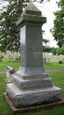 Louisburg Civil War Memorial [North Face] image. Click for full size.