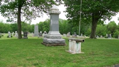 Louisburg Civil War Memorial image. Click for full size.