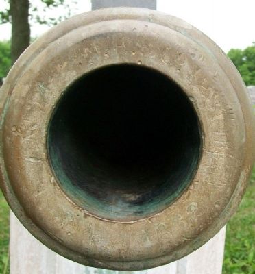 Louisburg Civil War Memorial Cannon image. Click for full size.