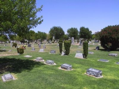 Woodlawn Cemetery image. Click for full size.
