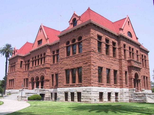 Orange County Courthouse image. Click for more information.