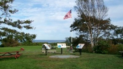 Looking South Marker image. Click for full size.