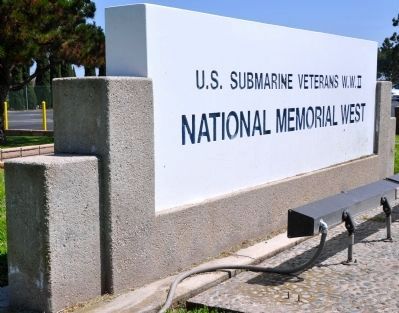 U.S. Submarine Veterans W.W. II National Memorial West image. Click for full size.