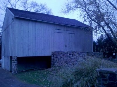 Pennsylvania Style Forebay Bank Barn image. Click for full size.