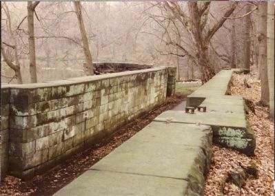 Erie Extension Canal Lock #10 image. Click for full size.