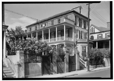 Judge Robert Pringle House, southwest view image. Click for full size.