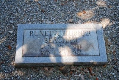 Runette Turner Beacham Tombstone image. Click for full size.
