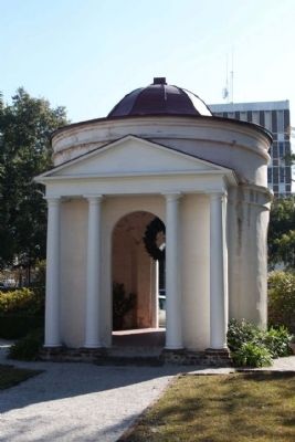 The Joseph Manigault House Gate Temple image. Click for full size.