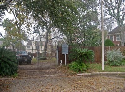 Magnolia Creek Cemetery Marker Near Center. Click for full size. Magnolia Creek Cemetery Marker Near Center image. Click for full size.