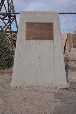 Warren's Well Marker. Click for full size. Warren's Well Marker image. Click for full size.