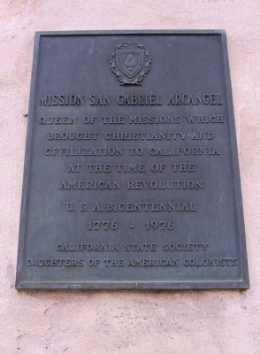 Daughters of the American Colonists Marker (left) image. Click for full size.
