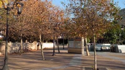 Universal City subway entrance image. Click for full size.