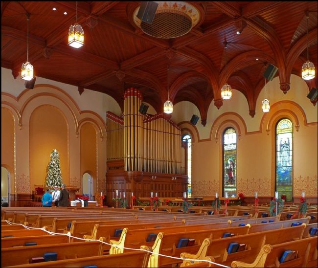 Interior of First Presbyterian Church image. Click for full size.