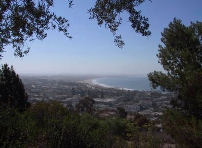 View of Ventura Coastline from Grant Park. Click for full size. View of Ventura Coastline from Grant Park image. Click for full size.