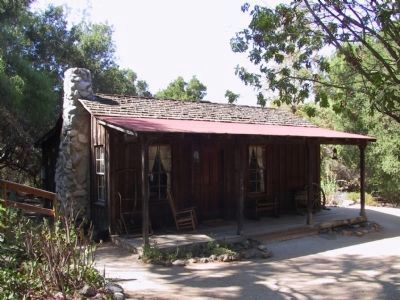 Newbury Pioneer House image. Click for full size.
