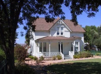 Simi Adobe-Strathearn House image. Click for full size.