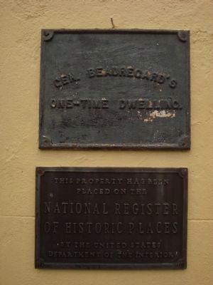 Le – Carpentier/Beauregard House image. Click for full size.