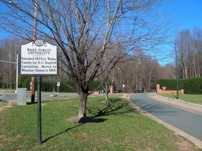 Wake Forest University Marker & Entrance image. Click for full size.