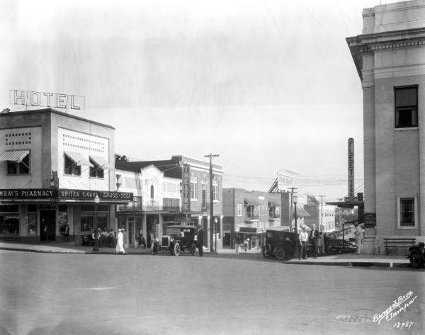 Wray Building (left), looking down North 6th Street. Click for full size. Wray Building (left), looking down North 6th Street image. Click for full size.