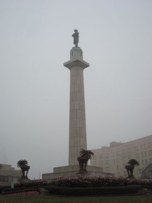 Robert E. Lee Statue image. Click for full size.
