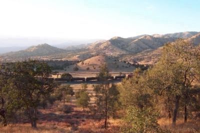 Freight Train on theTehachapi Loop image. Click for full size.