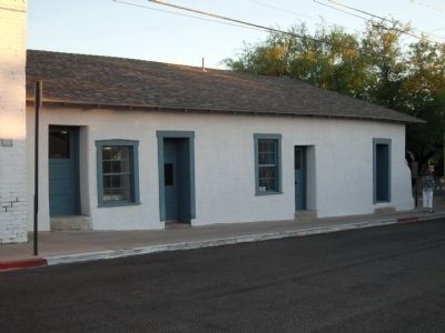 Leonardo Romero House image. Click for full size.