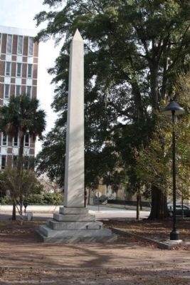 Wade Hampton Monument, seen near Henrietta Street, along Meeting Street image. Click for full size.