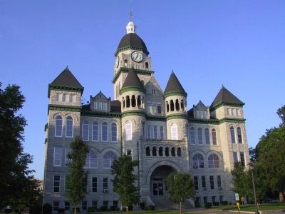 Jasper County Courthouse. Click for full size. Jasper County Courthouse image. Click for full size.