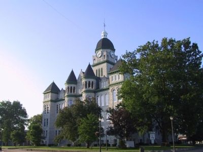 Jasper County Courthouse. Click for full size. Jasper County Courthouse image. Click for full size.