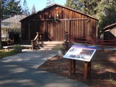 Stevens Ranch Fruit Barn and Marker image. Click for full size.