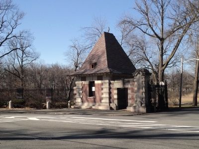 Marker at the Ballantine Gate. Click for full size. Marker at the Ballantine Gate image. Click for full size.
