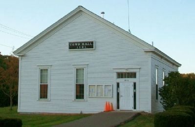 Phippsburg Town Hall image. Click for full size.