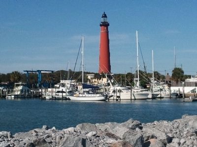 Ponce de Leon Inlet Lighthouse image. Click for full size.