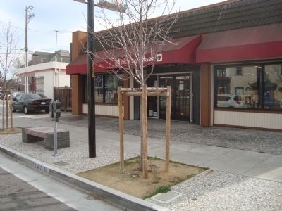 Tanizawa Grocery Marker image. Click for full size.