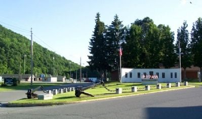 Mount Union Area Veterans Memorial image. Click for full size.