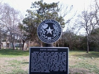 Davis Cemetery and Marker image. Click for full size.