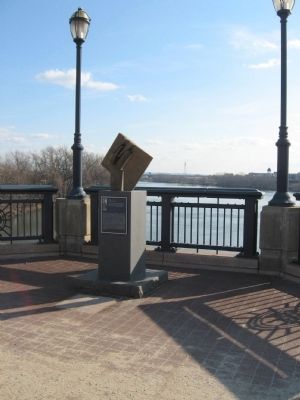 Union Sculpture and Marker. Click for full size. Union Sculpture and Marker image. Click for full size.