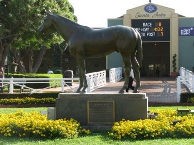 Seabiscuit Statue and Marker image. Click for full size.